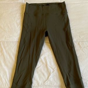 Lululemon cropped leggings